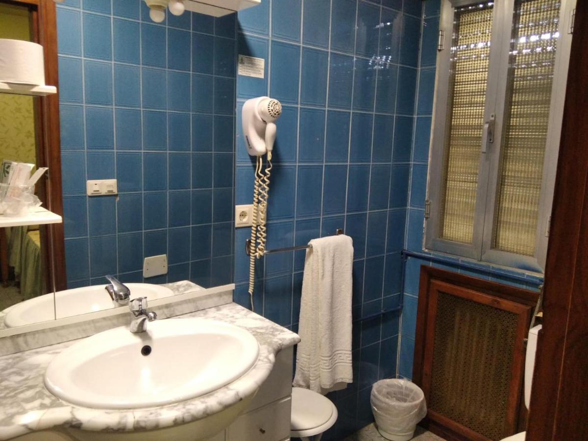 מורלחה Restaurante & Hostal El Volante מראה חיצוני תמונה